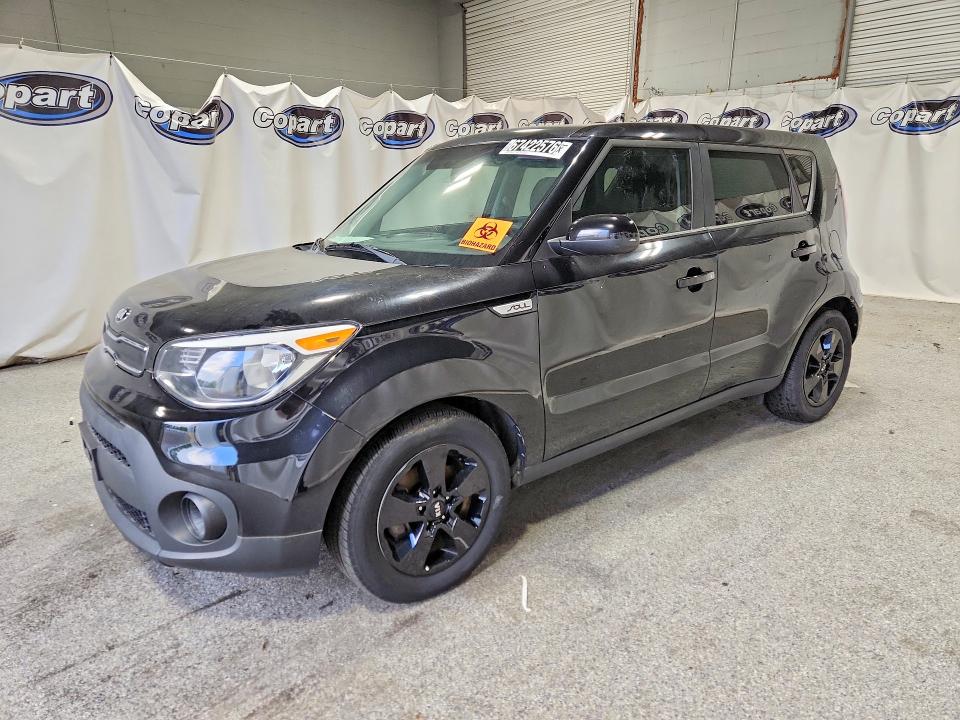 67422576 :رقم المزاد ، KNDJN2A2XJ7905713 vin ، 2018 Kia Soul مزاد بيع
