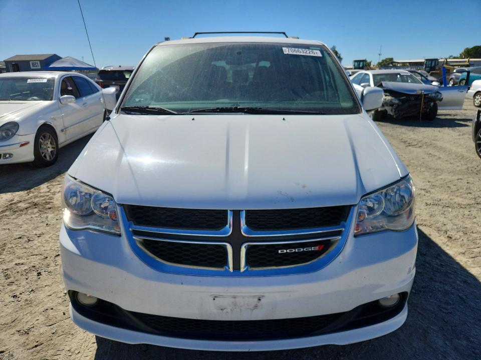 2017 Dodge Grand Caravan მანქანა იყიდება აუქციონზე, vin: 2C4RDGCG4HR865990, აუქციონის ნომერი: 70663226