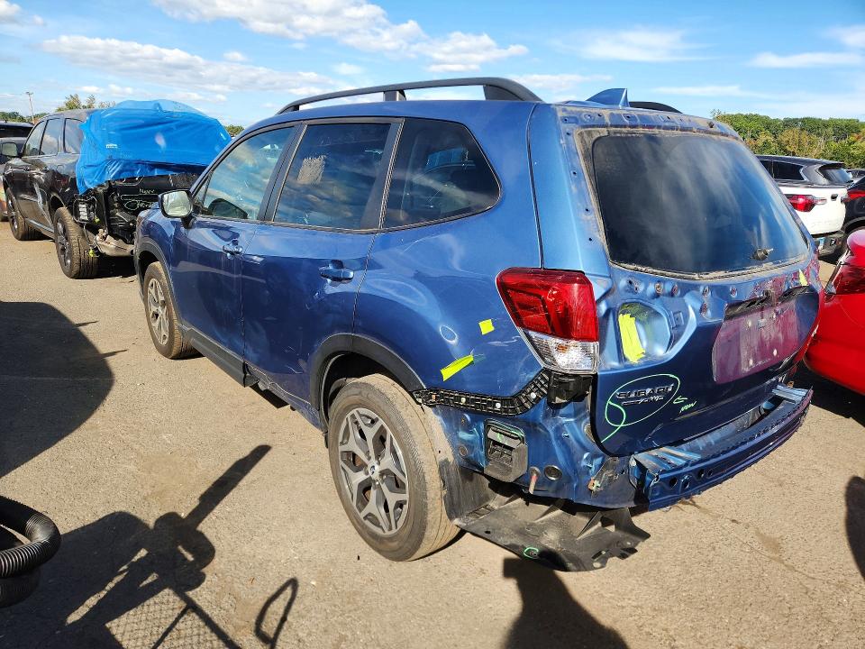 2020 Subaru Forester მანქანა იყიდება აუქციონზე, vin: JF2SKAGC1LH466309, აუქციონის ნომერი: 69406536