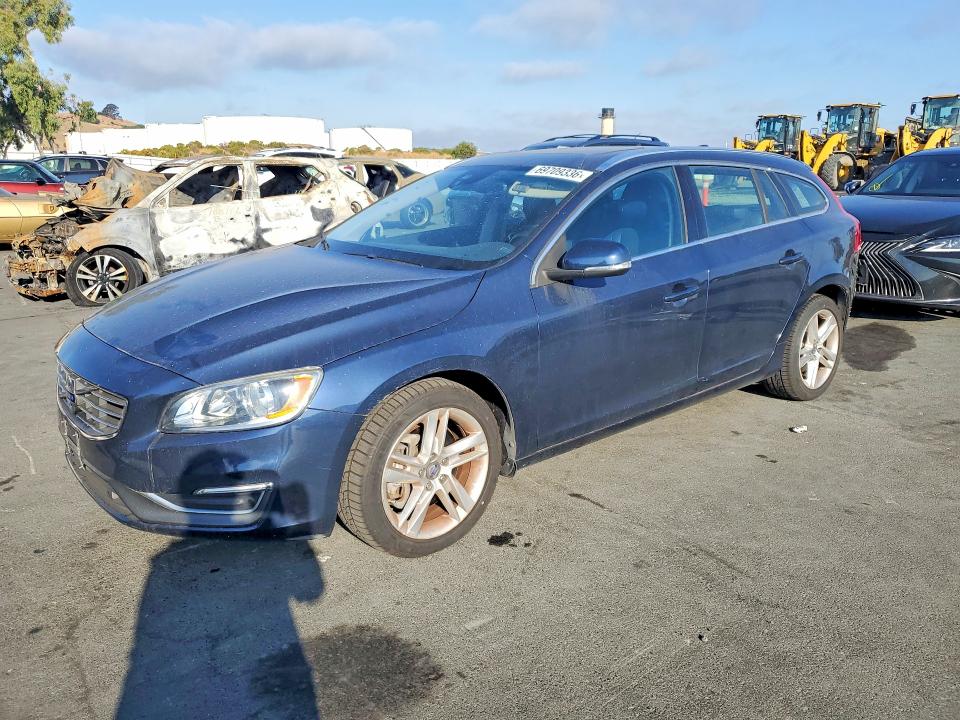 Продажа на аукционе авто 2015 Volvo V60, vin: YV1612SK1F1222335, номер лота: 69709336