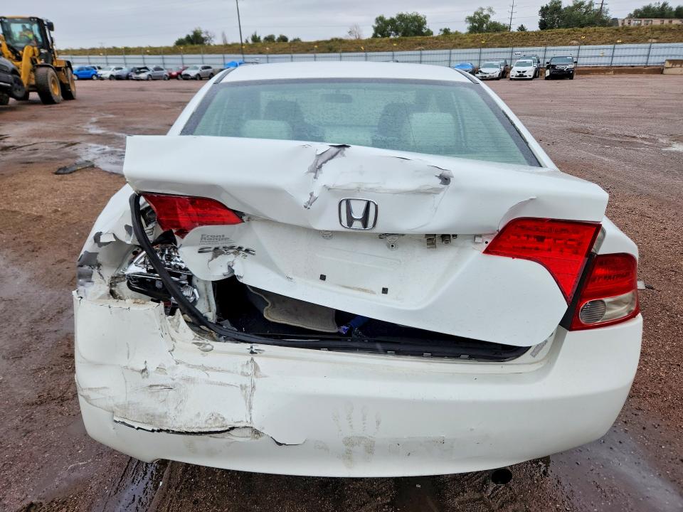 70945906 :رقم المزاد ، 19XFA1F58AE067471 vin ، 2010 Honda Civic مزاد بيع