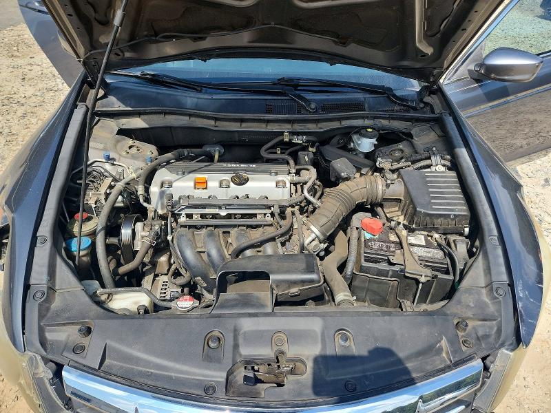 69144476 :رقم المزاد ، 1HGCP2F32CA246327 vin ، 2012 Honda Accord مزاد بيع