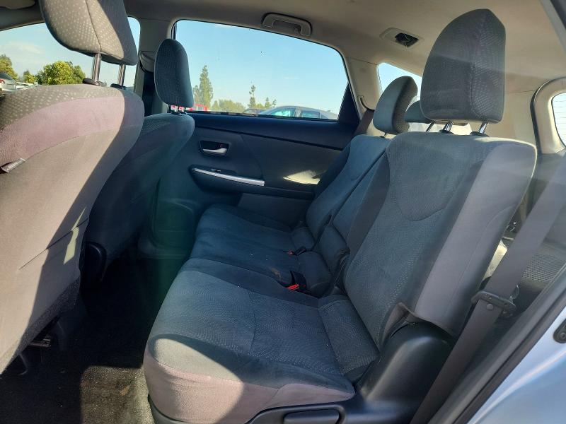 Продажа на аукционе авто 2013 Toyota Prius V, vin: JTDZN3EU7D3240169, номер лота: 70618346