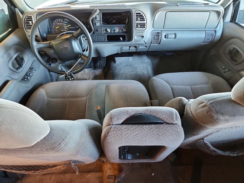 Продажа на аукционе авто 1999 Chevrolet Suburban, vin: 1GNEC16R7XJ434775, номер лота: 70560466