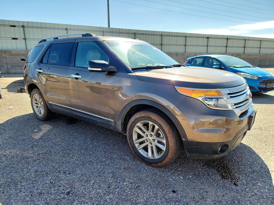 70295086 :رقم المزاد ، 1FM5K8D8XFGB84762 vin ، 2015 Ford Explorer مزاد بيع