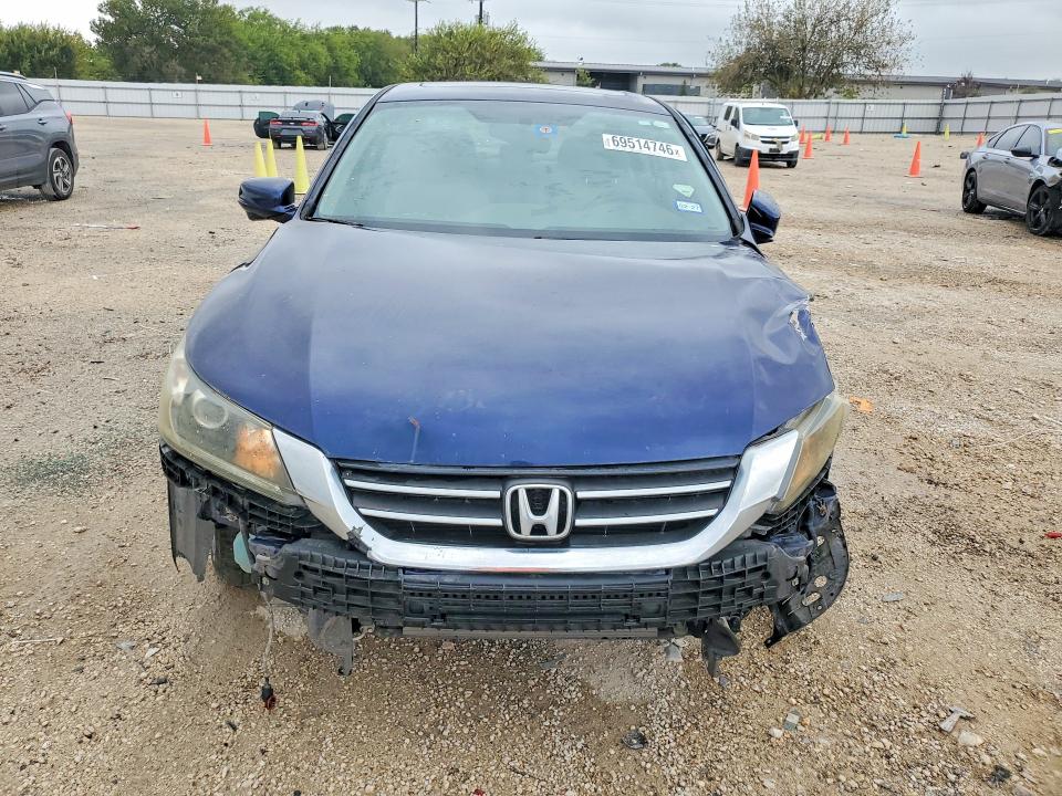 Продажа на аукционе авто 2015 Honda Accord, vin: 1HGCR2F76FA081822, номер лота: 69514746