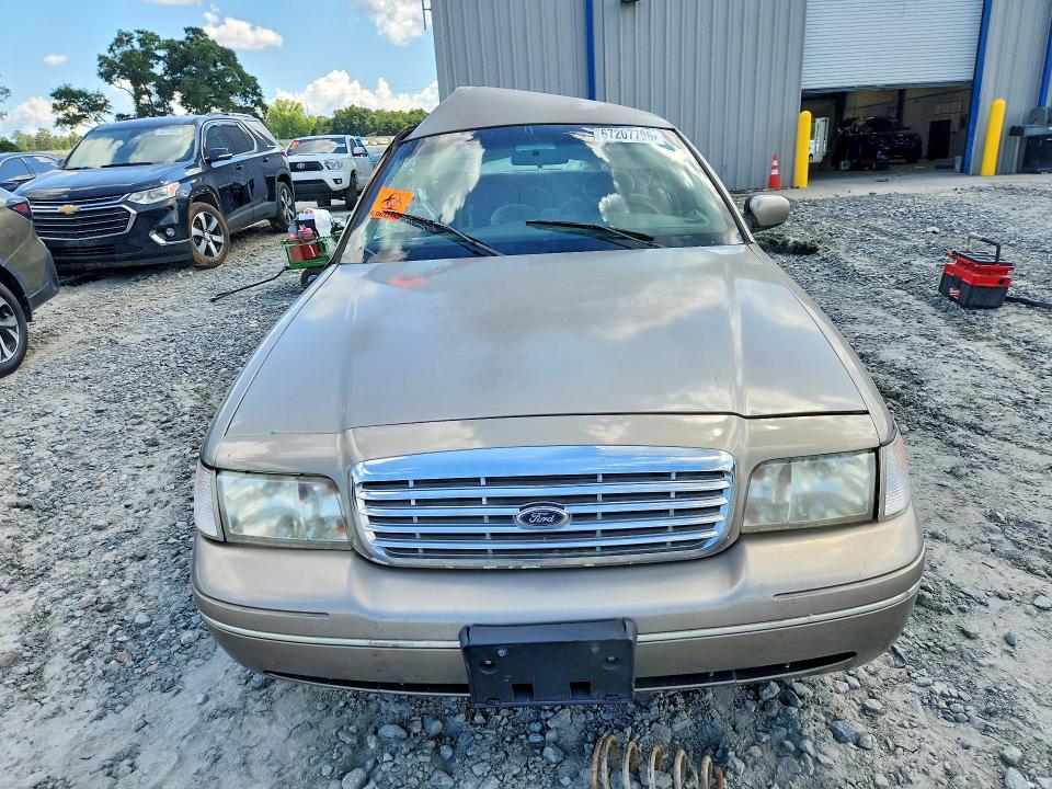 Продаж на аукціоні авто 2001 Ford Crown Victoria, vin: 2FAFP74W71X175870, номер лоту: 67207796