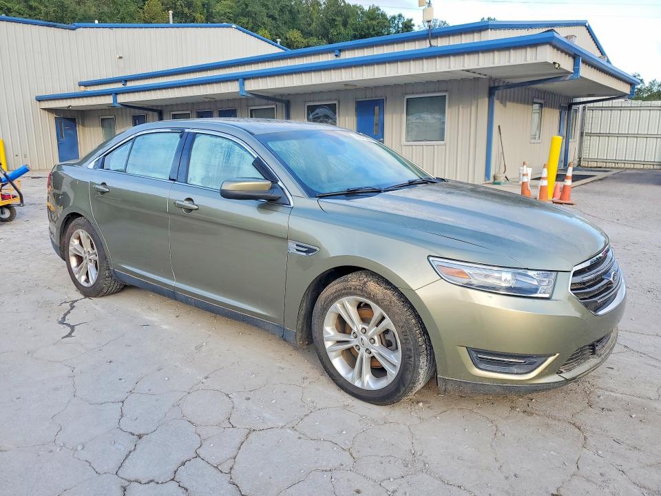 2013 Ford Taurus მანქანა იყიდება აუქციონზე, vin: 1FAHP2E84DG133405, აუქციონის ნომერი: 68810226