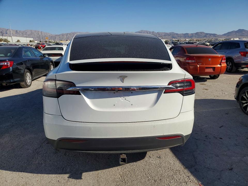 2019 Tesla Model X მანქანა იყიდება აუქციონზე, vin: 5YJXCBE24KF193172, აუქციონის ნომერი: 68985806