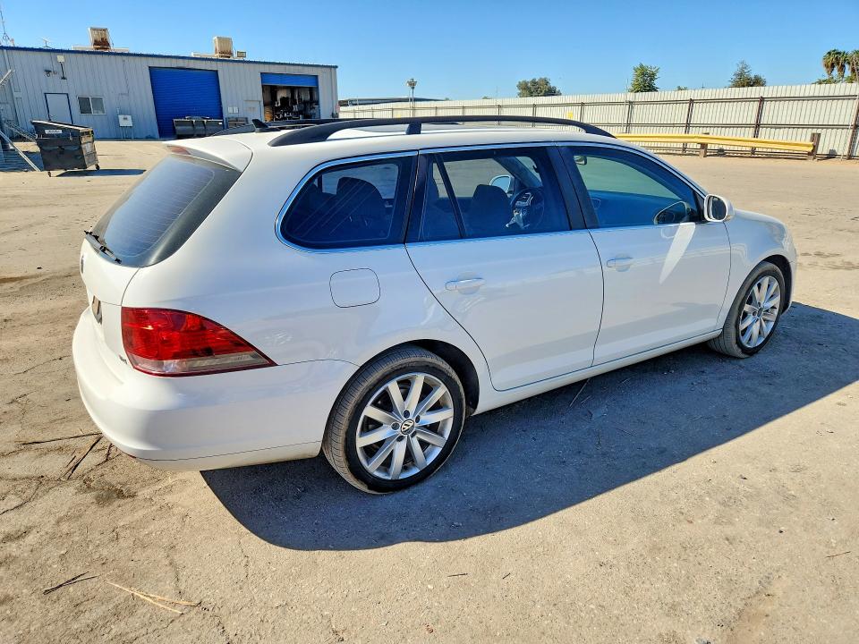 2014 Volkswagen Jetta მანქანა იყიდება აუქციონზე, vin: 3VWPL7AJ2EM605306, აუქციონის ნომერი: 68040136