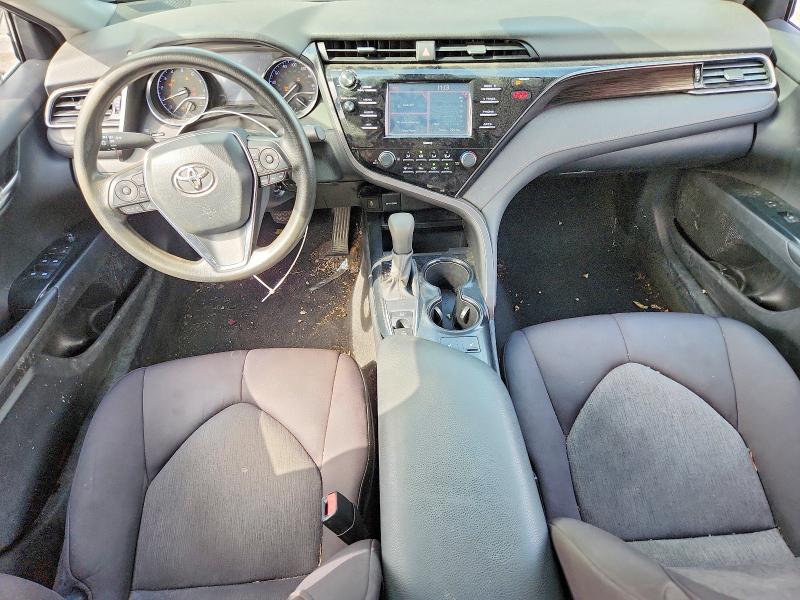 69681146 :رقم المزاد ، 4T1C11BK2LU013260 vin ، 2020 Toyota Camry مزاد بيع
