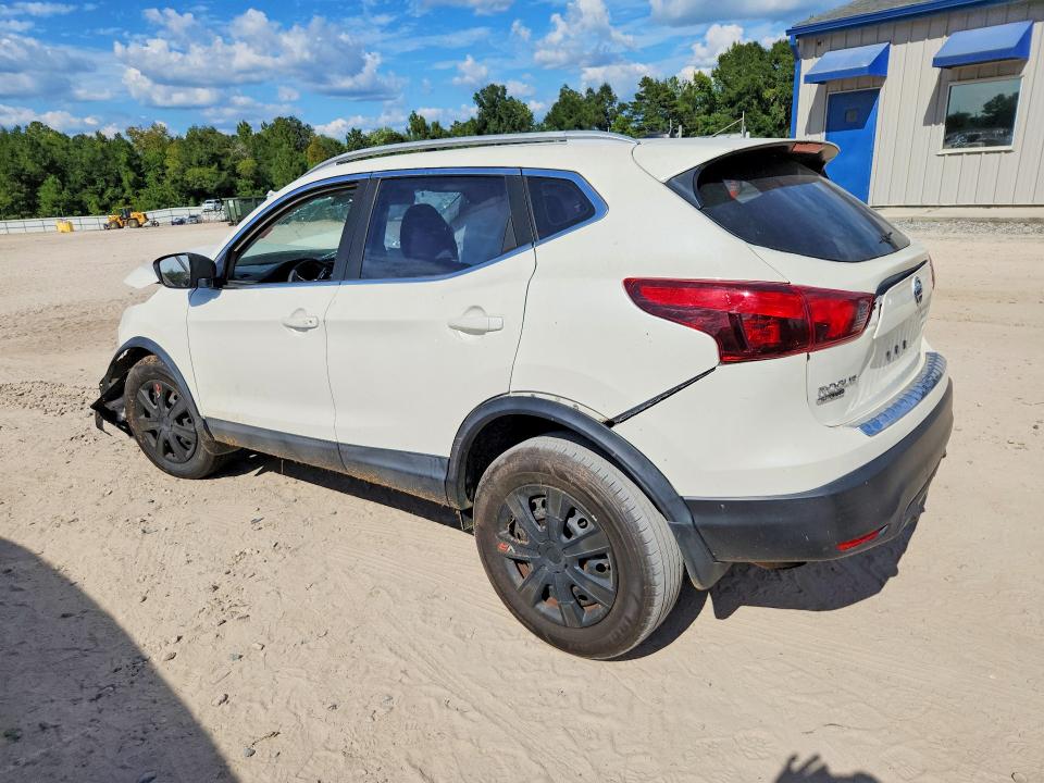 67733576 :رقم المزاد ، JN1BJ1CP7JW500632 vin ، 2018 Nissan Rogue Sport مزاد بيع