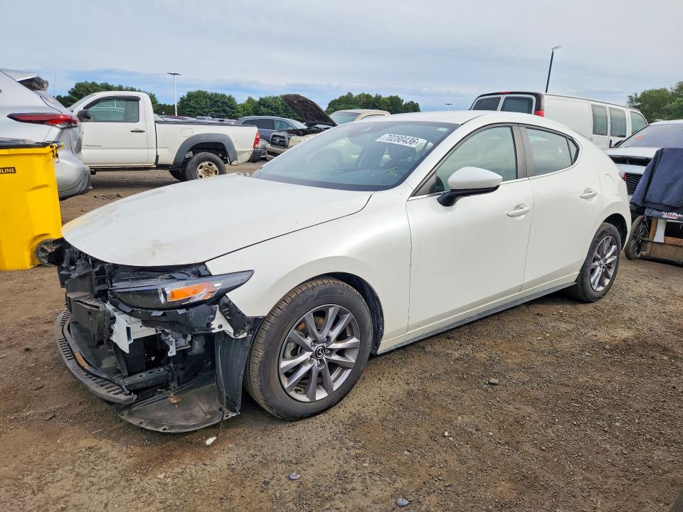 70280436 :رقم المزاد ، JM1BPAJL2N1509835 vin ، 2022 Mazda 3 مزاد بيع