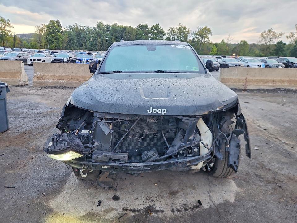 Продажа на аукционе авто 2015 Jeep Grand Cherokee, vin: 1C4RJECGXFC654215, номер лота: 67370966
