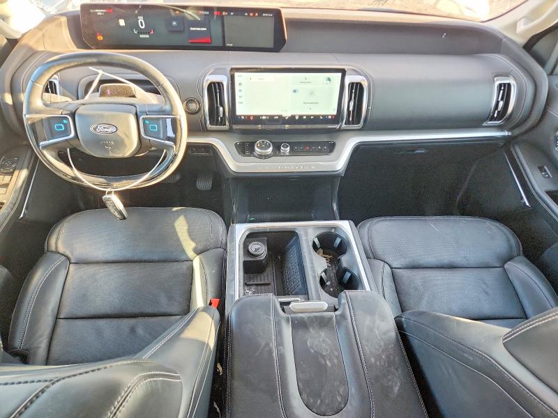 Продажа на аукционе авто 2025 Ford Expedition, vin: 1FMJK1M81SEA27164, номер лота: 68686846