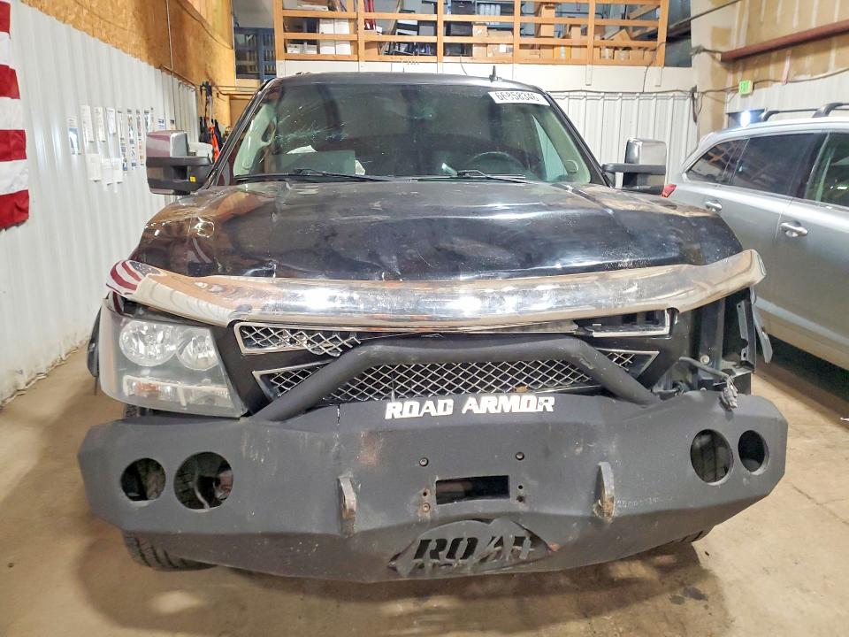 2014 Chevrolet Suburban მანქანა იყიდება აუქციონზე, vin: 1GNSKKE71ER225784, აუქციონის ნომერი: 66858346