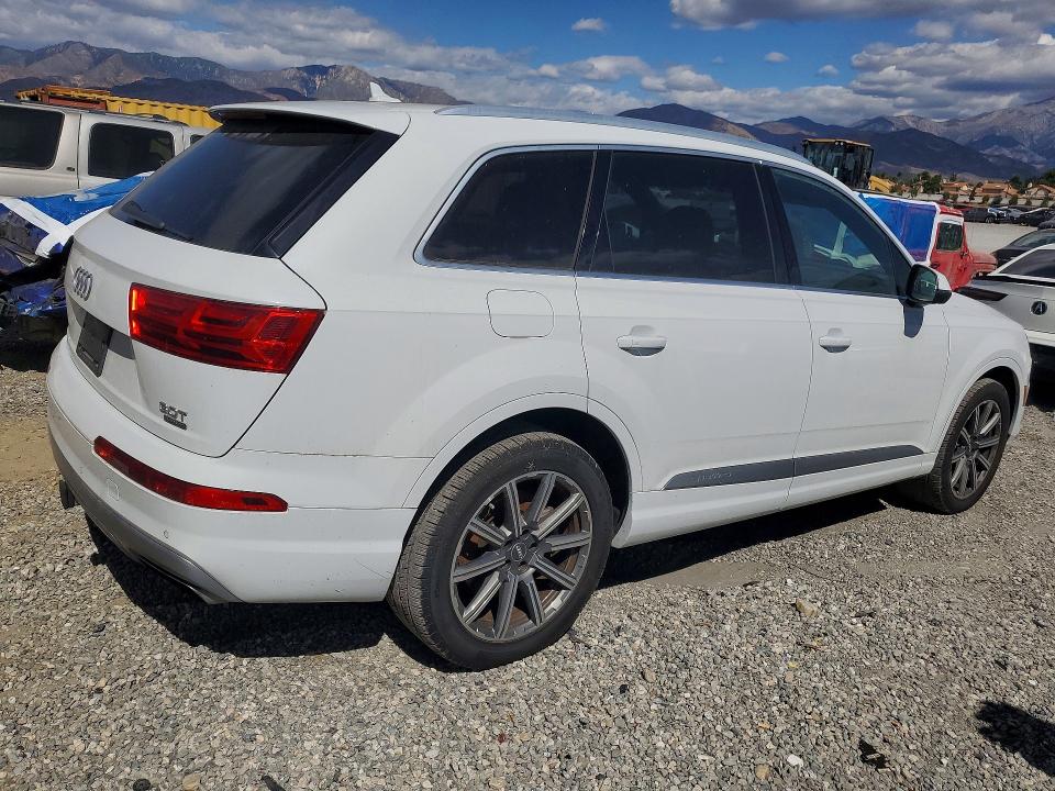 Продаж на аукціоні авто 2018 Audi Q7, vin: WA1LAAF71JD044663, номер лоту: 71070626