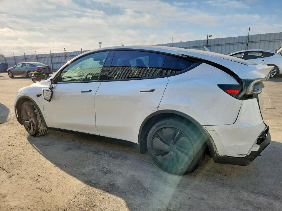 Продажа на аукционе авто 2026 Tesla Model Y, vin: 7SAYGDED1TF450430, номер лота: 69747886