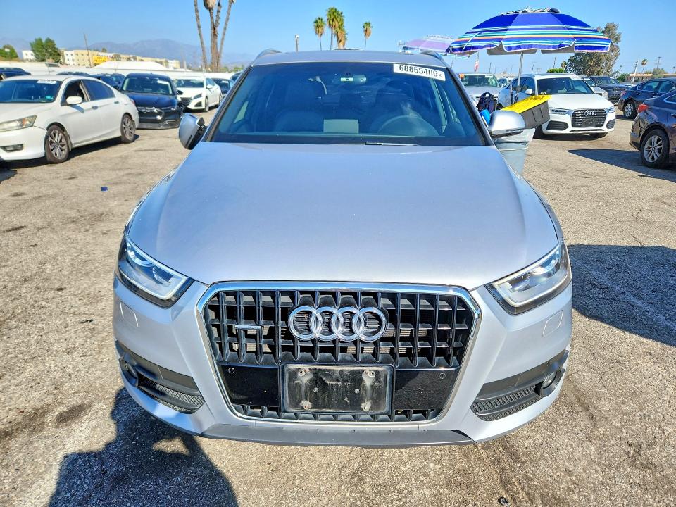 2015 Audi Q3 მანქანა იყიდება აუქციონზე, vin: WA1GFCFS1FR002359, აუქციონის ნომერი: 68855406