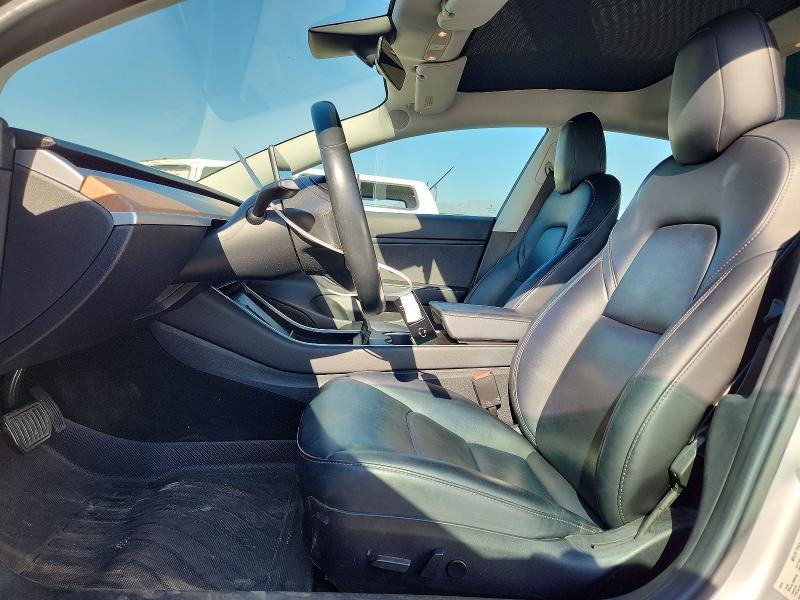 67753486 :رقم المزاد ، 5YJ3E1EB7JF069172 vin ، 2018 Tesla Model 3 مزاد بيع