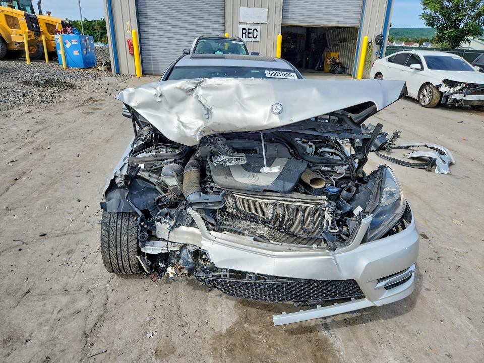 Продажа на аукционе авто 2012 Mercedes-benz C, vin: WDDGF8BB0CR194514, номер лота: 69031606