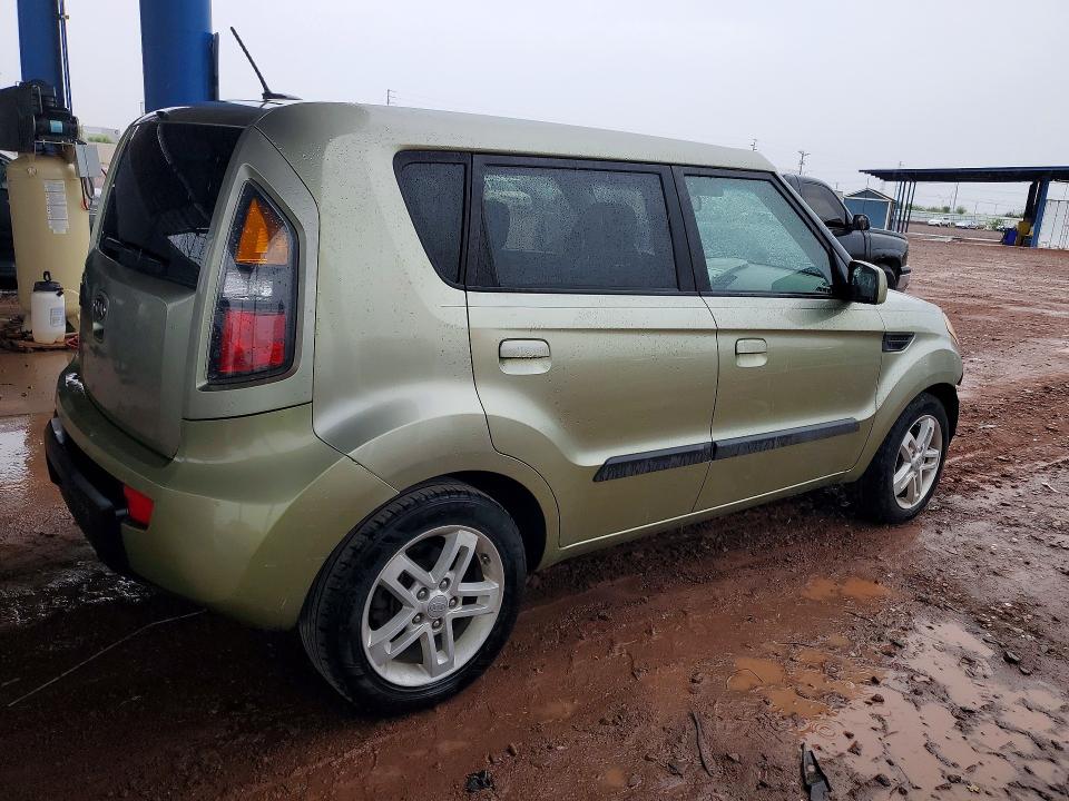 68709096 :رقم المزاد ، KNDJT2A21A7176071 vin ، 2010 Kia Soul مزاد بيع