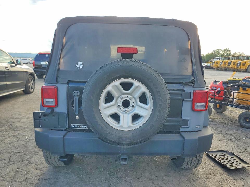 68665126 :رقم المزاد ، 1C4AJWAG1DL644806 vin ، 2013 Jeep Wrangler مزاد بيع