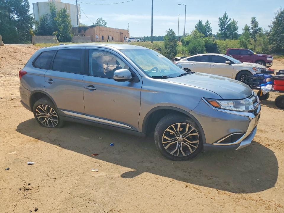 Продажа на аукционе авто 2017 Mitsubishi Outlander, vin: JA4AD3A3XHZ022785, номер лота: 67528916