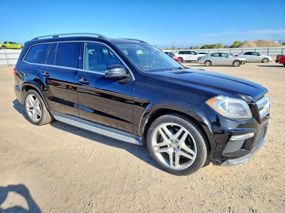 68865656 :رقم المزاد ، 4JGDF7DE4FA532235 vin ، 2015 Mercedes-benz Gl مزاد بيع