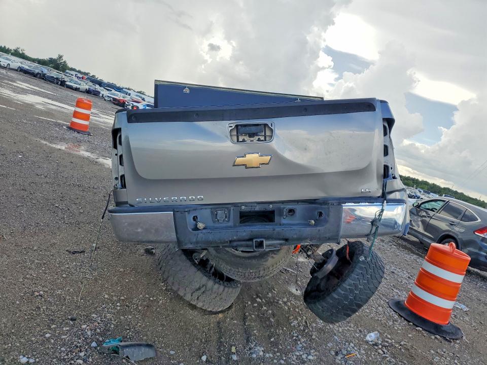 68939606 :رقم المزاد ، 2GCEC13C371706337 vin ، 2007 Chevrolet Silverado مزاد بيع