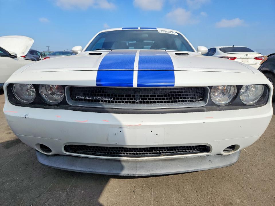 68804676 :رقم المزاد ، 2C3CDYAG5DH704566 vin ، 2013 Dodge Challenger مزاد بيع