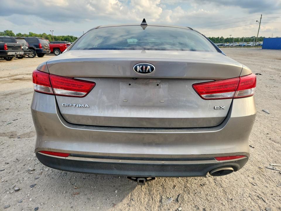 68333716 :رقم المزاد ، 5XXGU4L33HG158438 vin ، 2017 Kia Optima مزاد بيع