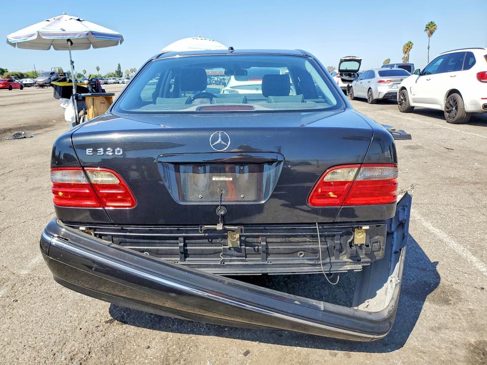 65231206 :رقم المزاد ، WDBJF65G1YA966874 vin ، 2000 Mercedes-benz E مزاد بيع