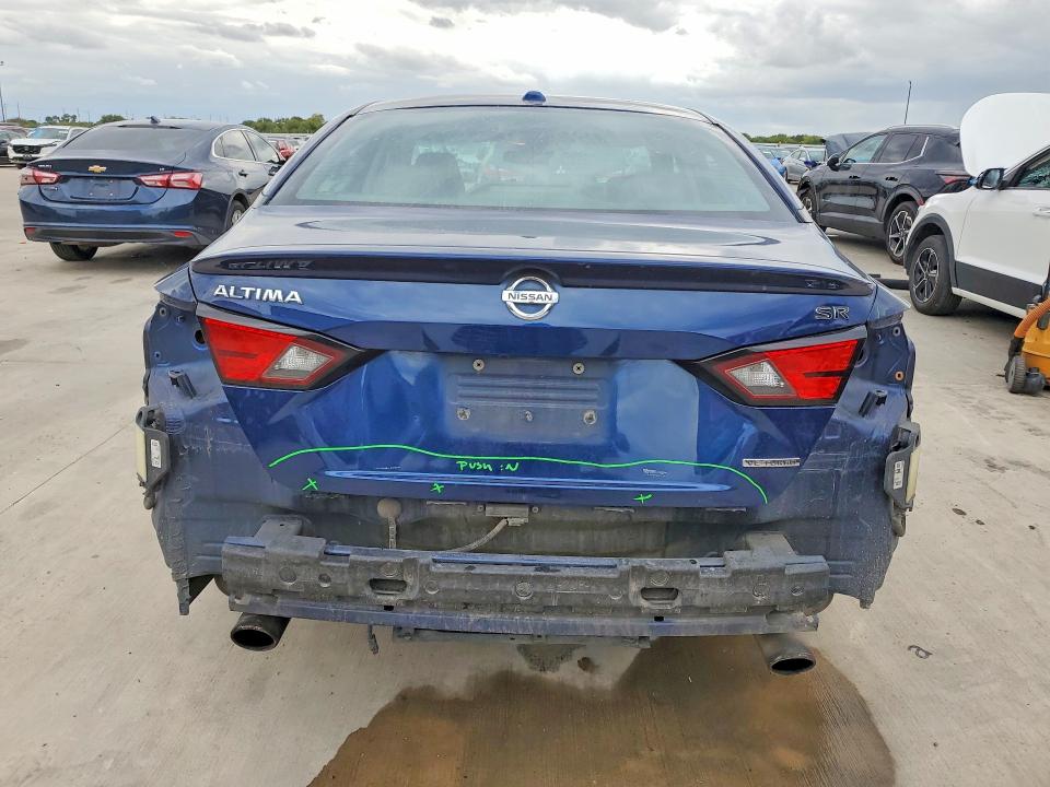 2021 Nissan Altima მანქანა იყიდება აუქციონზე, vin: 1N4AL4CV9MN326131, აუქციონის ნომერი: 70940086