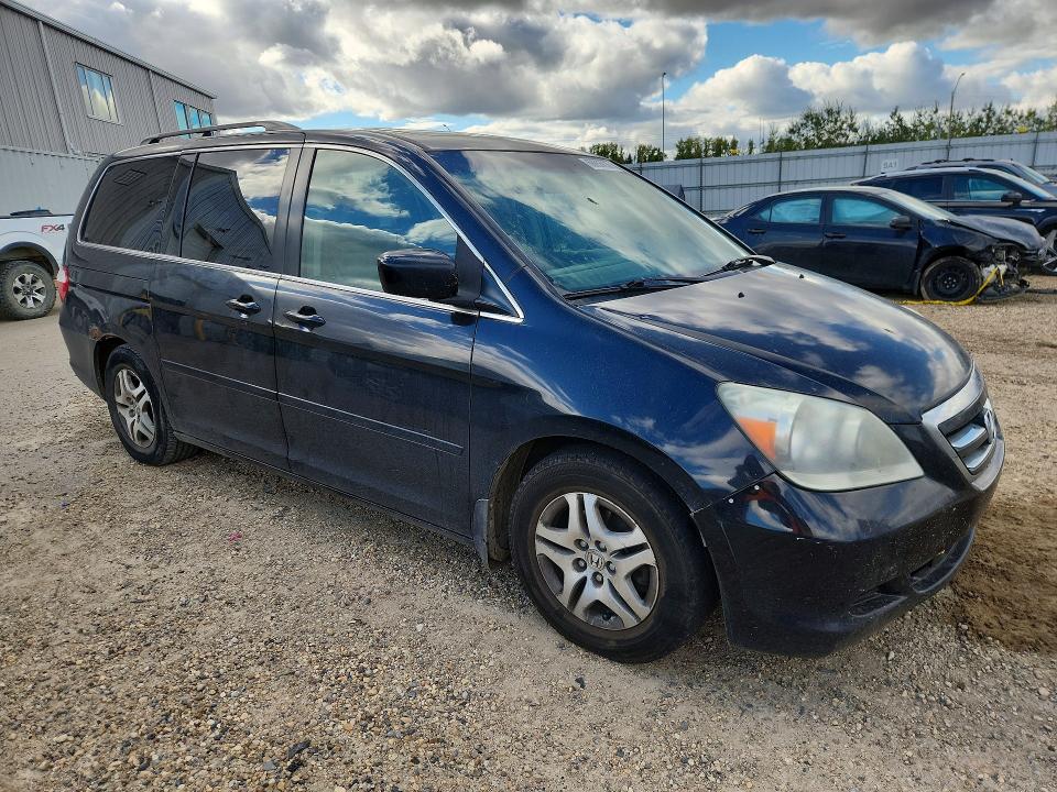 68855636 :رقم المزاد ، 5FNRL38675B507687         vin ، 2005 Honda Odyssey مزاد بيع