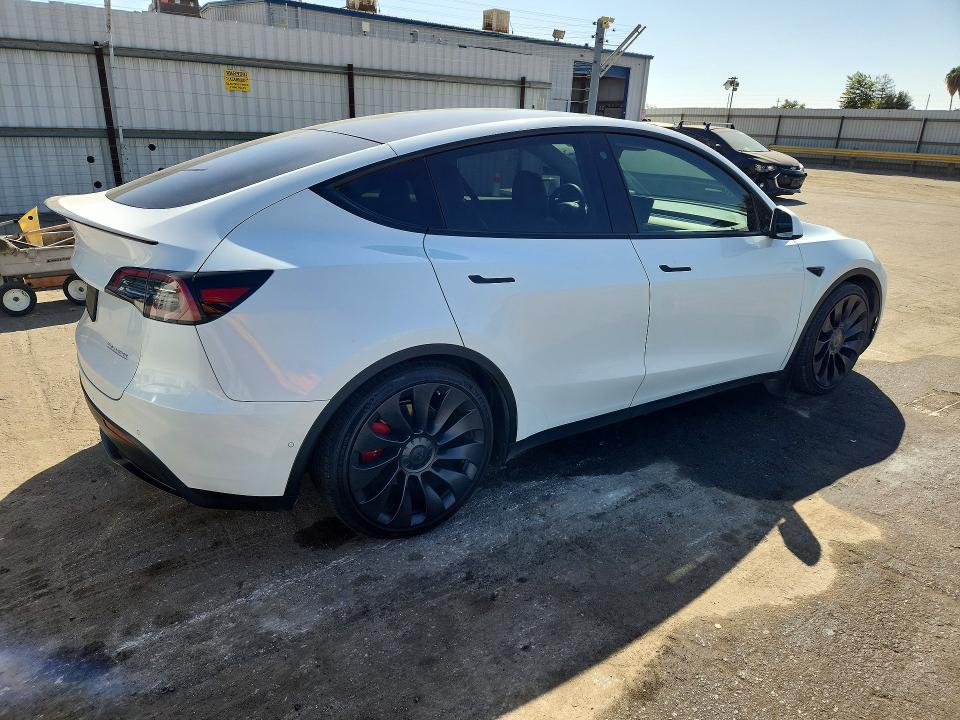 Продажа на аукционе авто 2022 Tesla Model Y, vin: 7SAYGDEF7NF410230, номер лота: 69415626