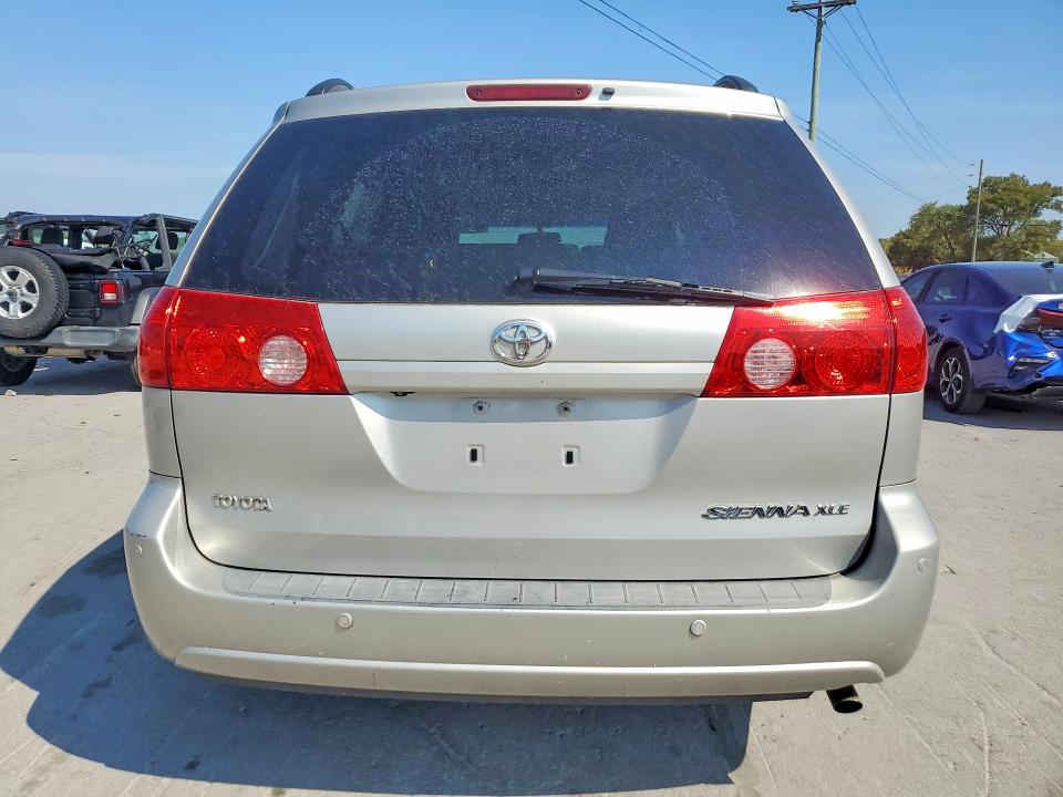 2010 Toyota Sienna მანქანა იყიდება აუქციონზე, vin: 5TDYK4CC4AS339188, აუქციონის ნომერი: 68225226
