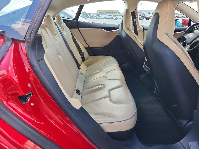 69403096 :رقم المزاد ، 5YJSA1H1XEFP30368 vin ، 2014 Tesla Model S مزاد بيع
