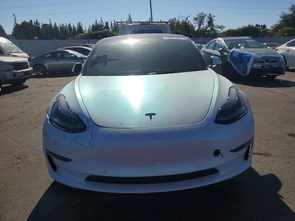 68607026 :رقم المزاد ، 5YJ3E1EB8NF361743 vin ، 2022 Tesla Model 3 مزاد بيع