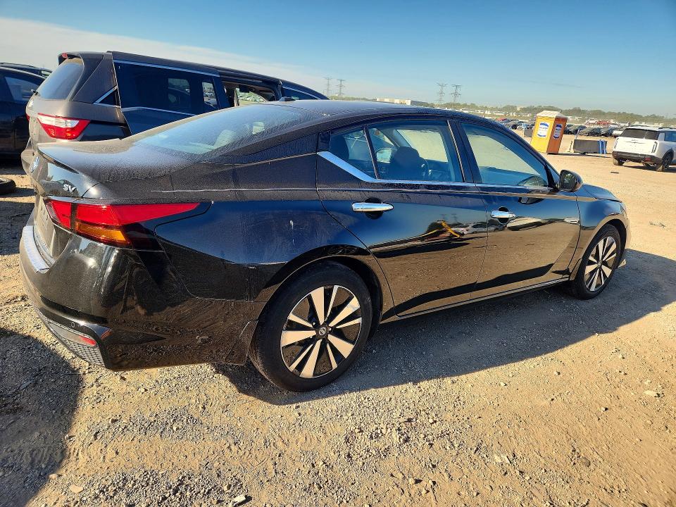 Продажа на аукционе авто 2022 Nissan Altima, vin: 1N4BL4DV8NN322981, номер лота: 68274256