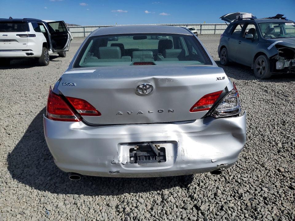 69594026 :رقم المزاد ، 4T1BK36B76U162010 vin ، 2006 Toyota Avalon مزاد بيع