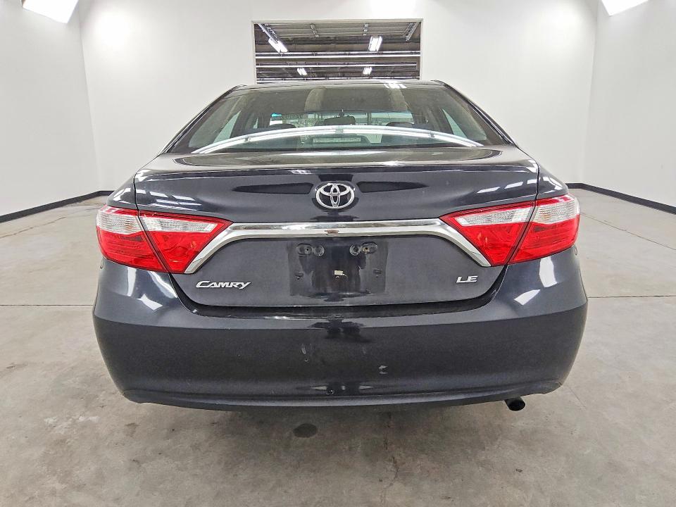 67490376 :رقم المزاد ، 4T1BF1FK0HU364120 vin ، 2017 Toyota Camry مزاد بيع