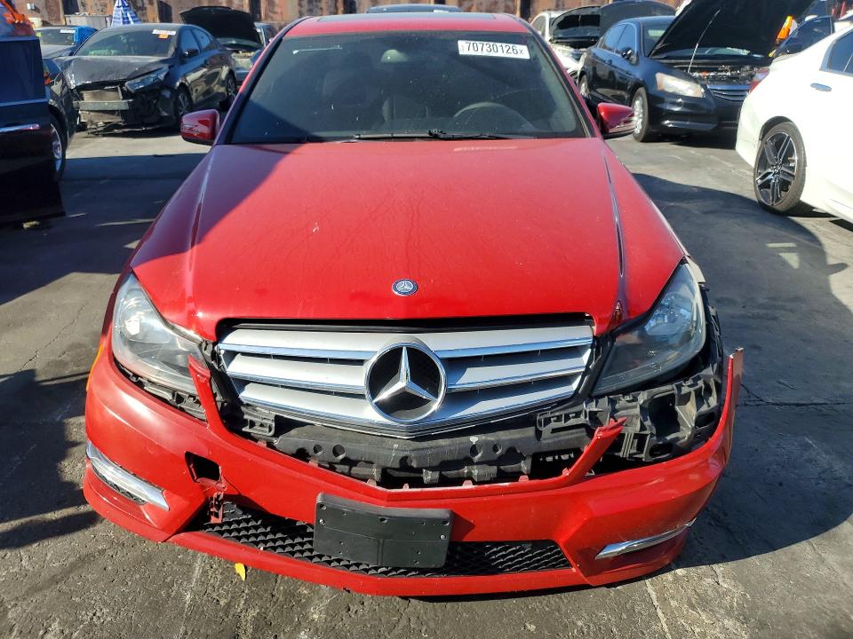 Продажа на аукционе авто 2012 Mercedes-benz C, vin: WDDGF4HB4CR191213, номер лота: 70730126