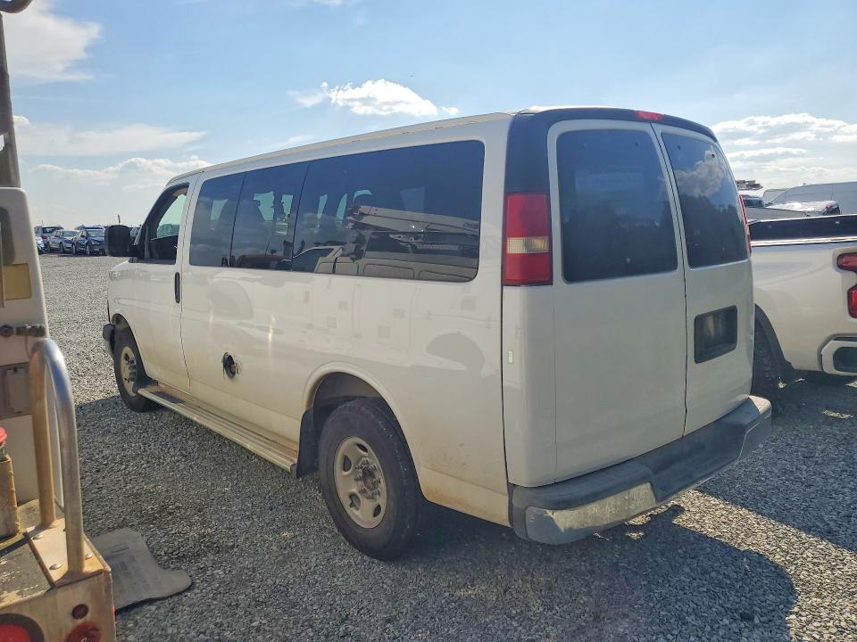2010 Chevrolet Express G3500 მანქანა იყიდება აუქციონზე, vin: 1GA2GYDG3A1117053, აუქციონის ნომერი: 69748486