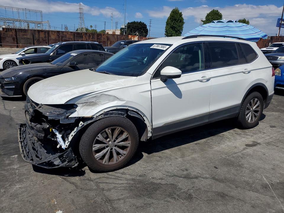 Продаж на аукціоні авто 2018 Volkswagen Tiguan, vin: 3VV3B7AX2JM074161, номер лоту: 67867966