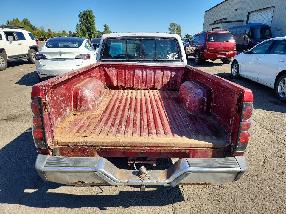 69368256 :رقم المزاد ، 1N6SD11S5NC326849 vin ، 1992 Nissan Truck مزاد بيع