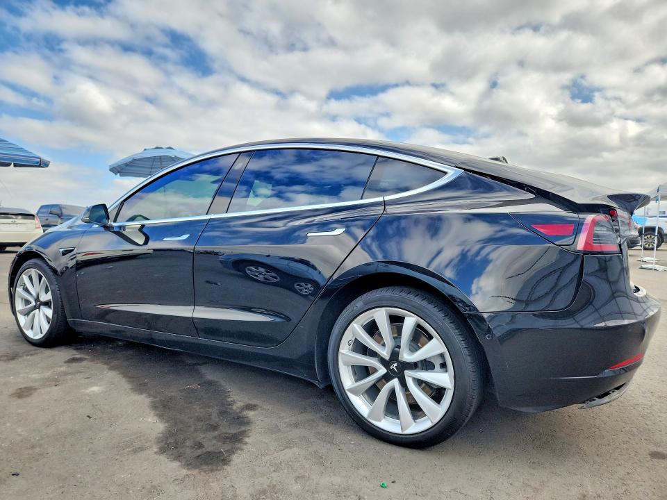 Продажа на аукционе авто 2019 Tesla Model 3, vin: 5YJ3E1EB2KF194078, номер лота: 68247636