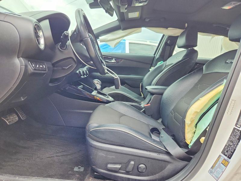 2021 Kia Forte მანქანა იყიდება აუქციონზე, vin: 3KPF34AD3ME383505, აუქციონის ნომერი: 67454046
