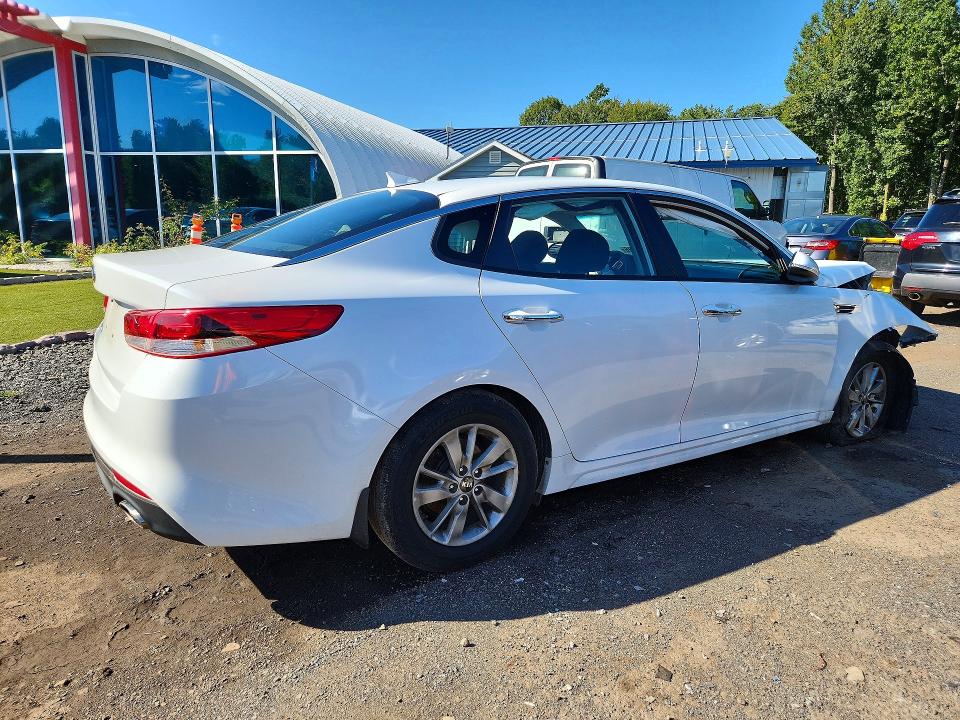 Продажа на аукционе авто 2017 Kia Optima, vin: 5XXGT4L35HG157780, номер лота: 68349286