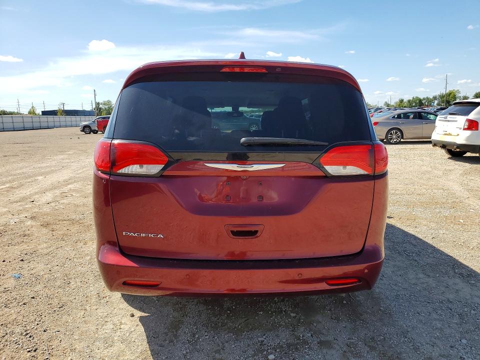 68633066 :رقم المزاد ، 2C4RC1DG1HR610387 vin ، 2017 Chrysler Pacifica مزاد بيع
